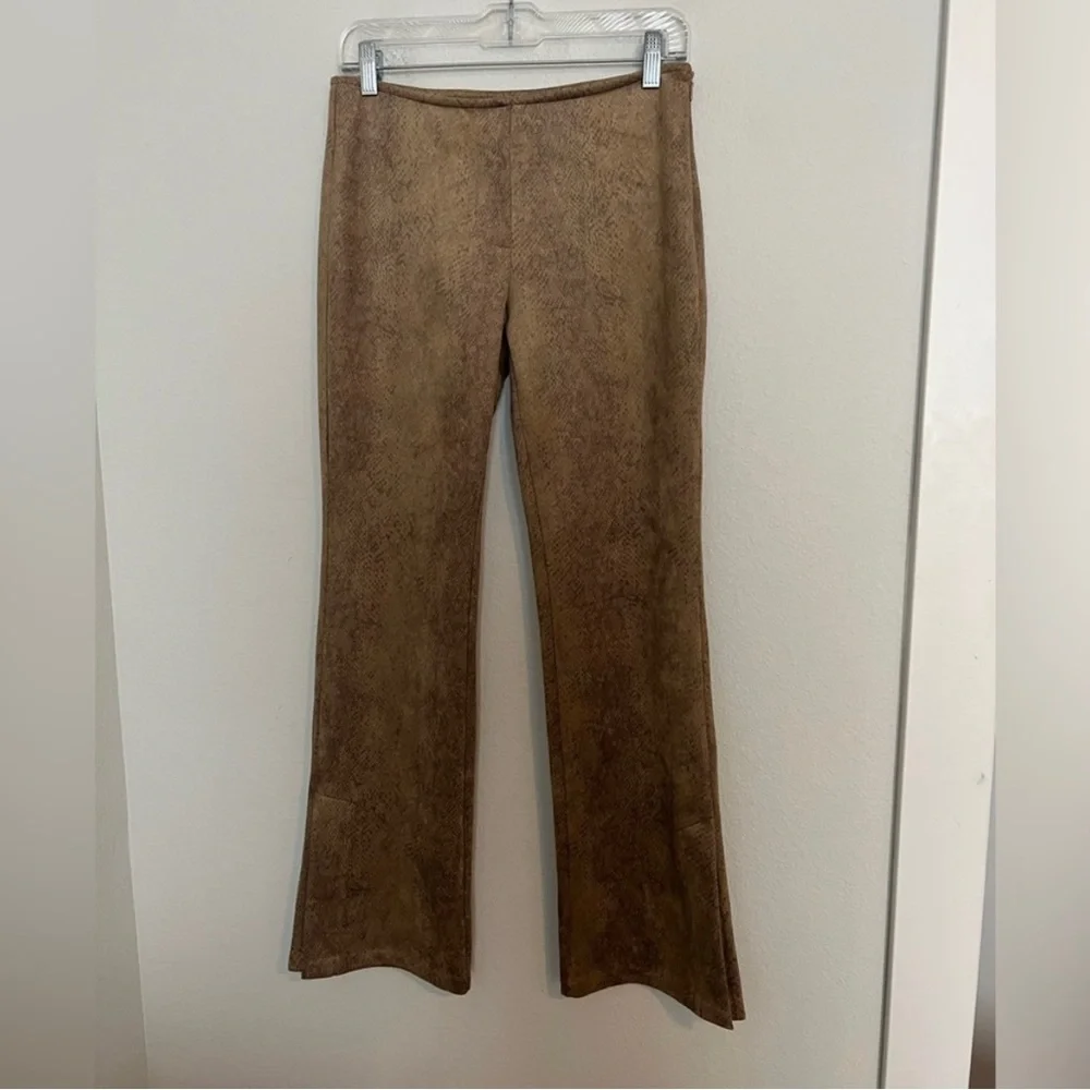 Urban Outfitters Low Rise Vivica Vegan Leather Snake Print Pants Size 2